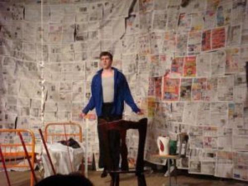 Наклейка обоев на бетон. Немного о бетонных стенах