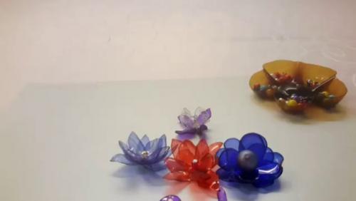 Цветы из пластиковых бутылок своими руками пошагово для начинающих. Цветы из пластиковых бутылок: делаем для дачи, сада и огорода по инструкции для начинающих, фото обзор лучших идей