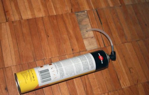 Как заделать щели в деревянном полу: эффективные методы 12