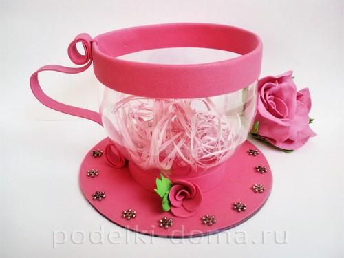 Поделки для сада из пластиковых бутылок. Как сделать цветы? 16