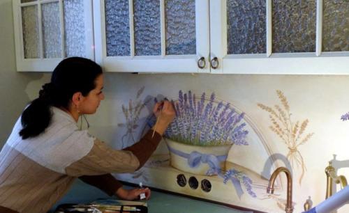 Как покрасить кухонный фартук из мдф. Кухонный фартук: какой краской можно обновить?