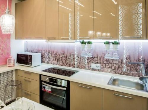 Деревянный фартук на кухне. Основные требования к кухонному фартуку