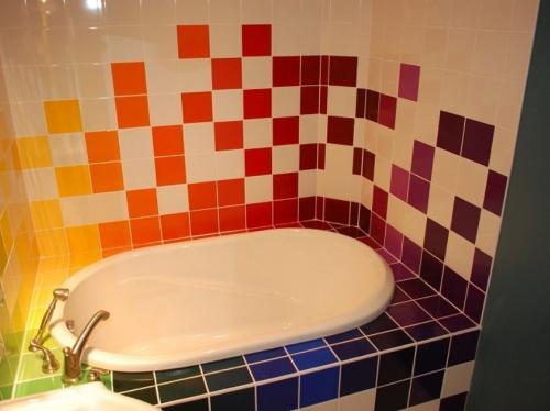 Краска по плитке для стен в кухне и ванной. Краска для плитки: виды, как выбрать, чем и как правильно покрасить