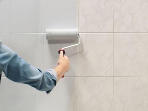 Краска по плитке для стен в кухне и ванной. Краска для плитки: виды, как выбрать, чем и как правильно покрасить