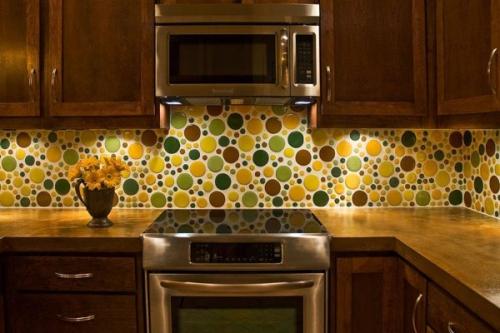 Деревянный фартук на кухне. Основные требования к кухонному фартуку