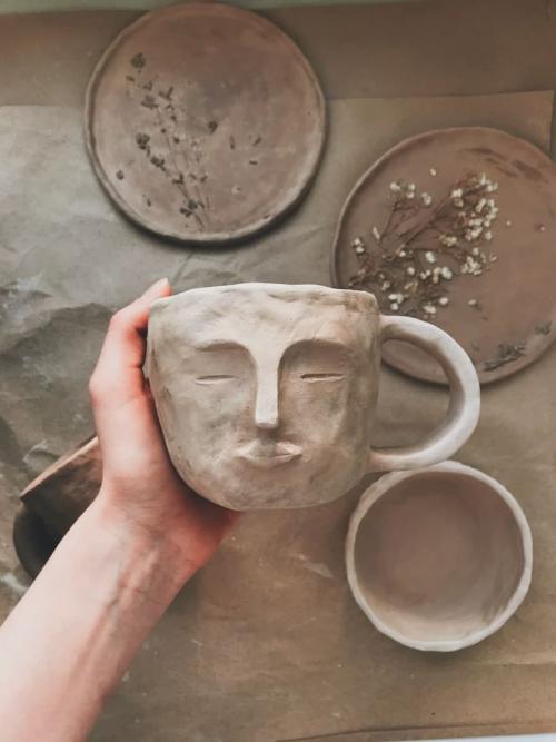 Что можно слепить из обычной глины. Изделия из глины своими руками: поэтапный мастер-класс с фото и описанием, что можно сделать из глины