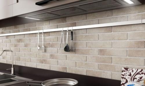 Плитка на кухню фартук кирпичиками. Материалы для фартука под кирпич на кухне