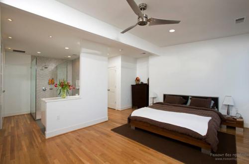 Спальня с ванной комнатой. Отделка и оборудование ванной (душа) в спальне