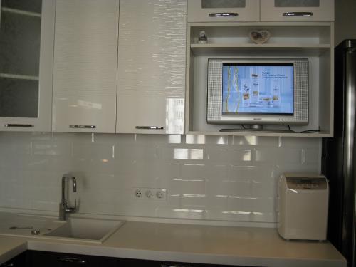 Сочетание цветов кухни и фартука. Как выбрать фартук для кухни: практические советы, фото примеры