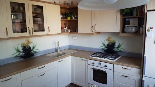 Рулонный фартук для кухни. Вариан.  Пластиковый фартук из АБС