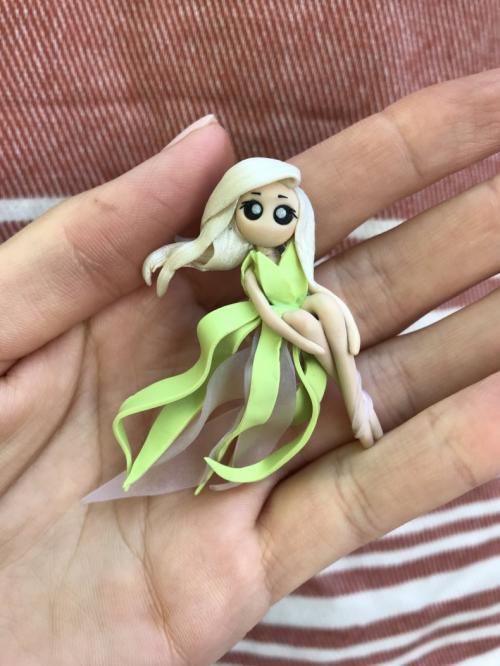 Что можно слепить из полимерной глины для начинающих. Поделки из полимерной глины — легкий поэтапный мастер-класс, как лепить милые фигурки и украшения в домашних условиях (145 фото)