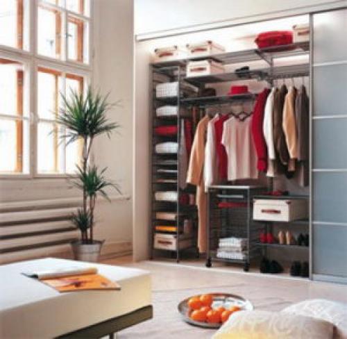 Гардеробная в маленькой спальне. Как сделать гардеробную комнату в спальне
