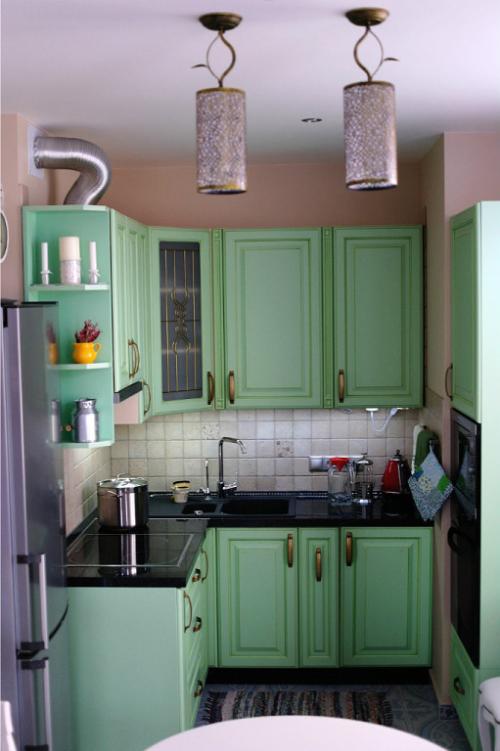 Сочетание зеленой кухни с другими цветами. Дизайн зеленой кухни: фото примеры реальных интерьеров