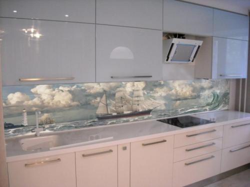 Жаропрочный фартук для кухни. Фартук для кухни из стекла (скинали): разновидности, достоинства и недостатки, порядок монтажа фартука своими руками