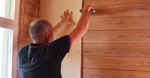 Чем отделать стены внутри дома из бруса. Чем лучше обшить стены