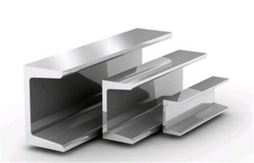 Крыльцо частного дома из металла. Крыльцо для частного дома из металла: преимущества, виды конструкций и способы изготовления