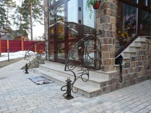 Крыльцо из металла и дерева. Крыльцо — идеи строительства своими руками. 120 фото лучших проектов современности