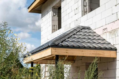 Крыльцо с навесом своими руками. Материалы для козырька