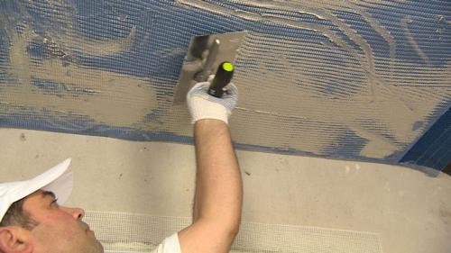 Как шпаклевать потолок новичку. Как научиться шпаклевать потолок