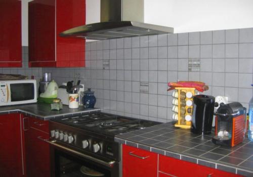 Фартук из плитки на столешницу. Эстетика и практичность: столешницы из плитки для кухни