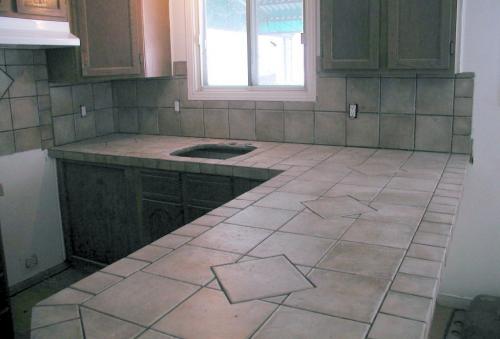 Фартук из плитки на столешницу. Эстетика и практичность: столешницы из плитки для кухни