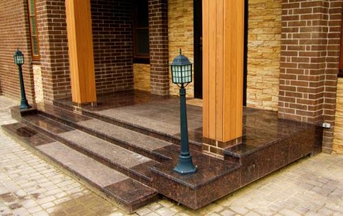 Крыльцо частного дома с навесом. Крыльцо — идеи строительства своими руками. 120 фото лучших проектов современности