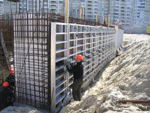 Мелкощитовая опалубка: сфера применения, монтаж на участке