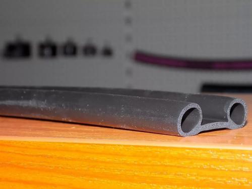 Утепление вокруг входной двери. Способы утепления входной двери