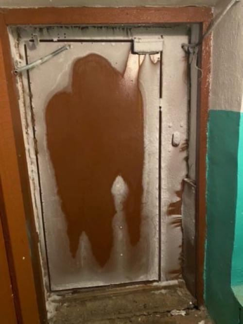 Чем утеплить дверь изнутри. Причины потери тепла