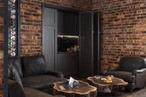 Обои под кирпич в интерьере. Обои под кирпич в разных стилях