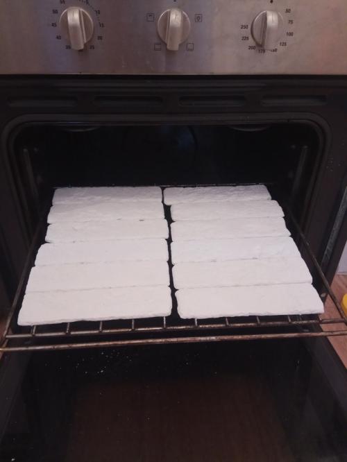 Как сделать декоративную кирпичную стену своими.. Декоративный кирпич из гипса своими руками (венецианский кирпич)