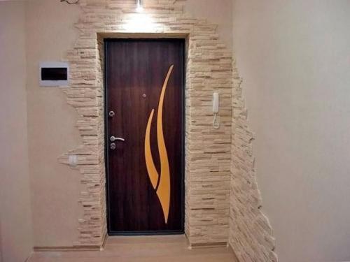 Декоративный кирпич в интерьере прихожей. Что представляет собой декоративный кирпич?