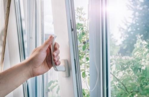 Пластиковые окна: как они преобразуют современный интерьер 07