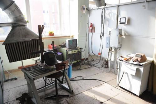 Царга в офисной мебели: как выбрать идеальное решение для вашего рабочего пространства 09