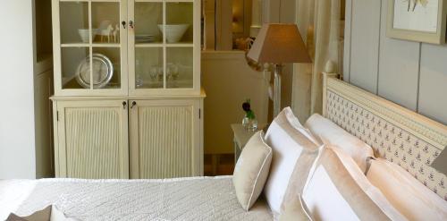 Что такое царга в мягкой мебели: основы конструкции 15