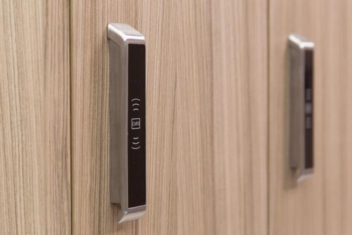 Шкаф для раздевалки размеры. Виды