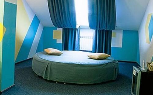 Какая кровать лучше на ножках или без. 8 ошибок при выборе кровати