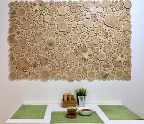 Панно из дерева на стену декоративное из брусков. Панно из дерева в интерьере 08 Панно из дерева на стену декоративное из брусков. Панно из дерева в интерьере 08