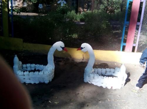 Поделки из пластиковых бутылок для сада пошаговая инструкция. Поделки для сада и огорода и описание, как их делать своими руками