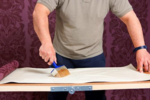 Новые обои на старые. Особенности поклейки обоев на старые