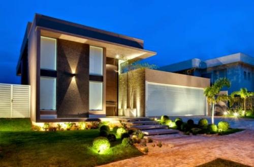 Настенные светильники в интерьере. Настенные светильники в гостиной (виды) 10