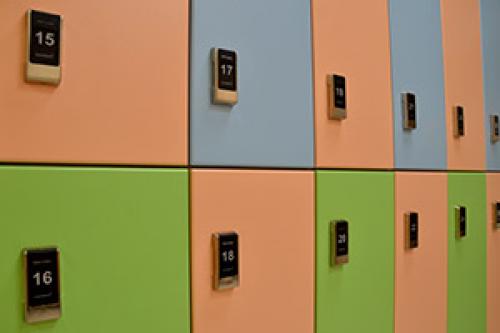 Шкафчики для раздевалок производства СпортМебель. Шкафчик для раздевалки Эталон 05