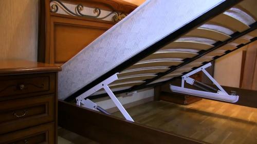 Подъемный механизм для кровати, как работает. Как устроена кровать с подъемным механизмом