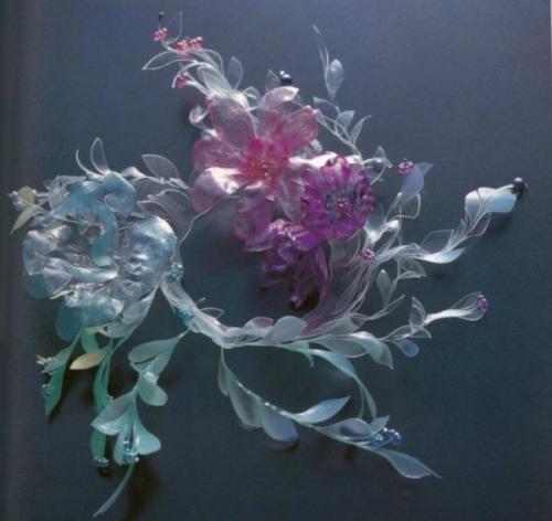 Цветы из прозрачных пластиковых бутылок. Нюансы изготовления поделок своими руками: пошаговая инструкция