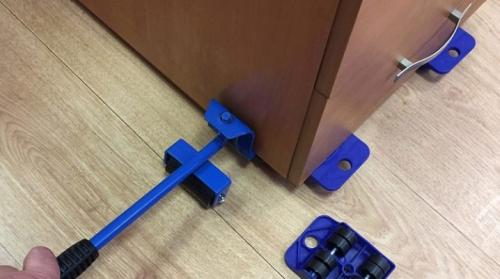 Приспособления двигать мебель. Приспособления для перемещения мебели