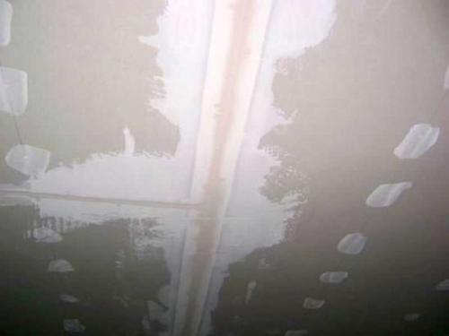 Как шпаклевать гипсокартон под покраску на потолке. Как правильно шпаклевать потолок из гипсокартона под покраску 16 Как шпаклевать гипсокартон под покраску на потолке. Как правильно шпаклевать потолок из гипсокартона под покраску 16