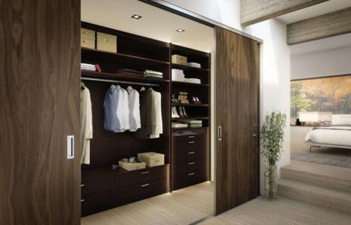 Дизайн спальни с гардеробной из гипсокартона. Гардеробная в спальне 04