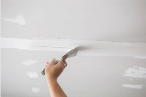 Как правильно шпаклевать потолок из гипсокартона.. Шпаклевка потолка из гипсокартона под покраску