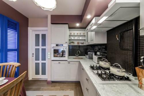 Создайте уютную кухню с плиткой мозаики на фартуке 03 Создайте уютную кухню с плиткой мозаики на фартуке 03