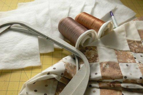 Что такое выкройка фартуков для кухни. Выкройка фартука своими руками — шьем женский, мужской и детский фартук для кухни, сада, инструментов, на выпускной и последний звонок + фото